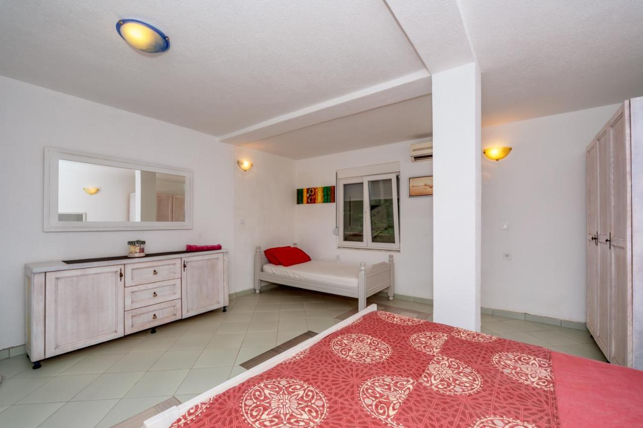 Apartmani LIRA Sutomore Bagian luar foto