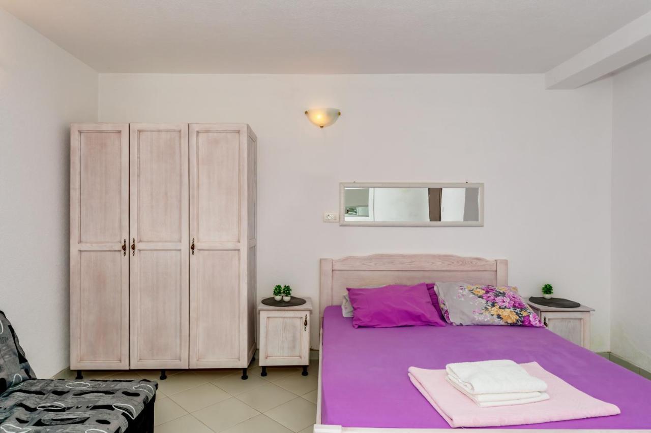 Apartmani LIRA Sutomore Bagian luar foto