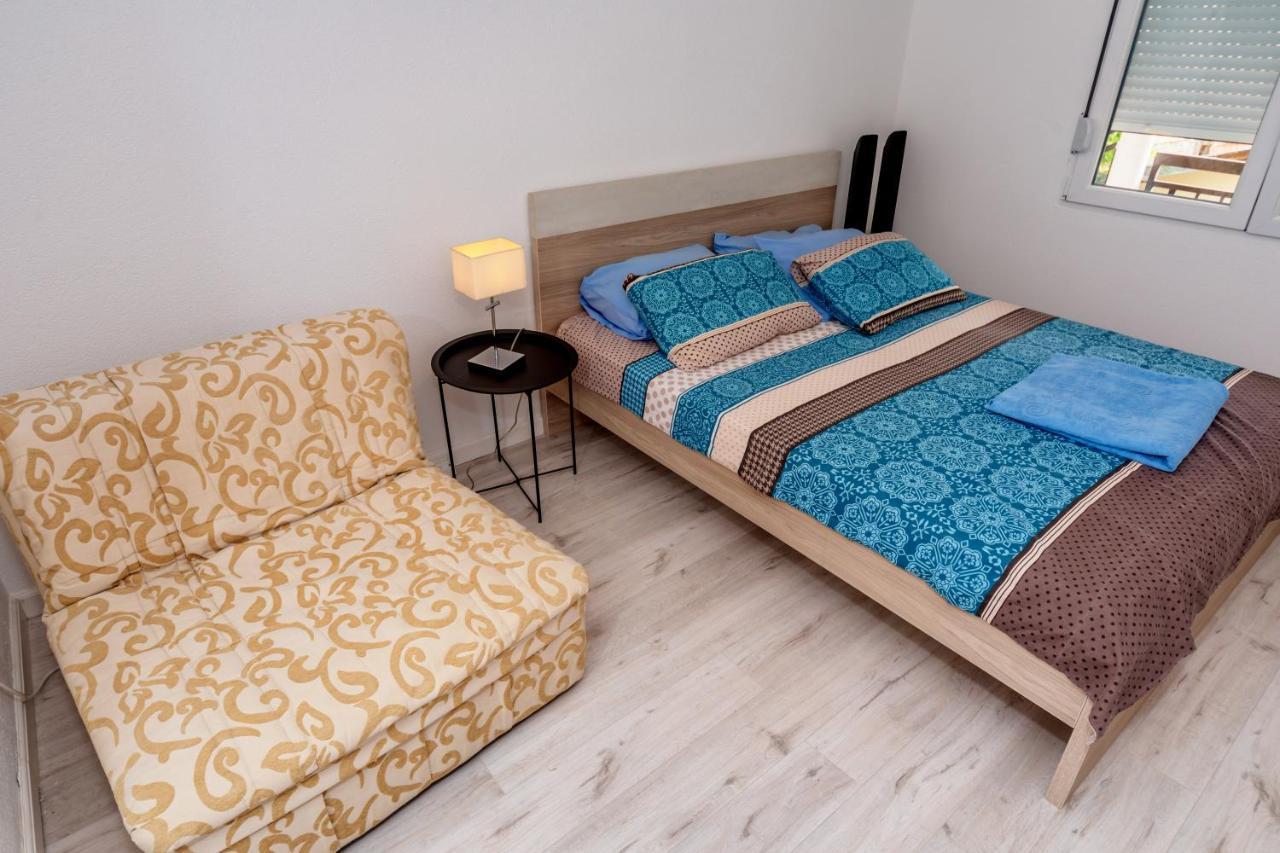 Apartmani LIRA Sutomore Bagian luar foto